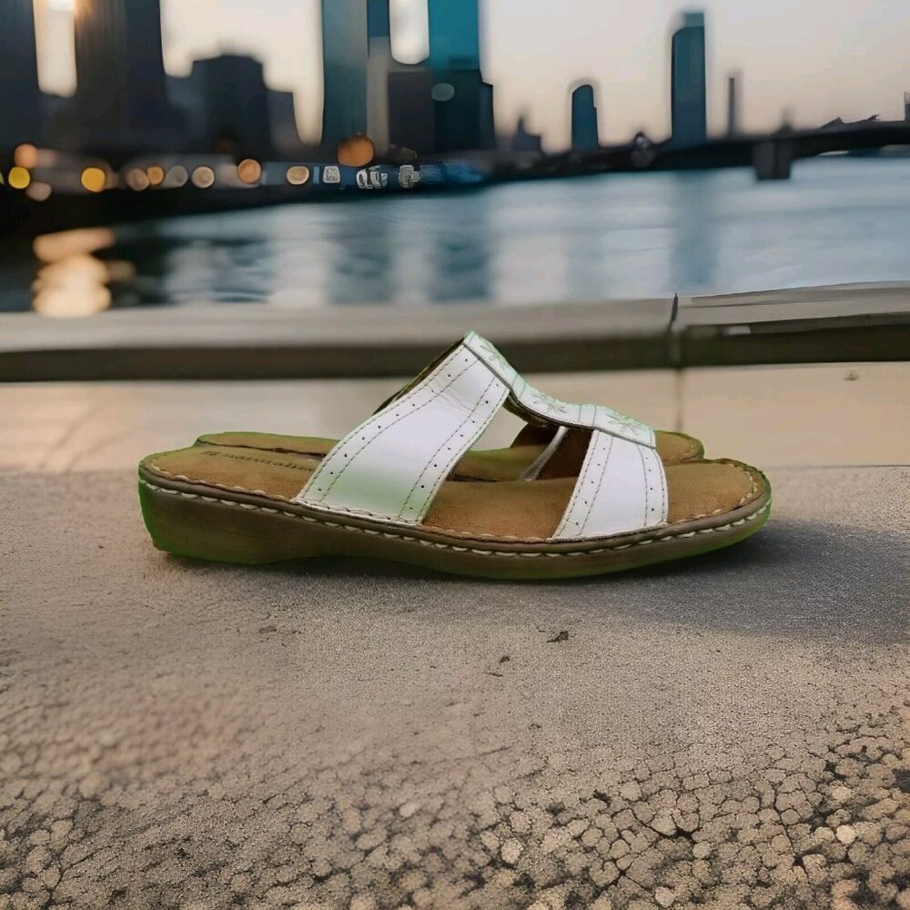 ✅Naturalizer COMO Sandals White Leather Strappy Slide Women's 8M Slip On Comfort